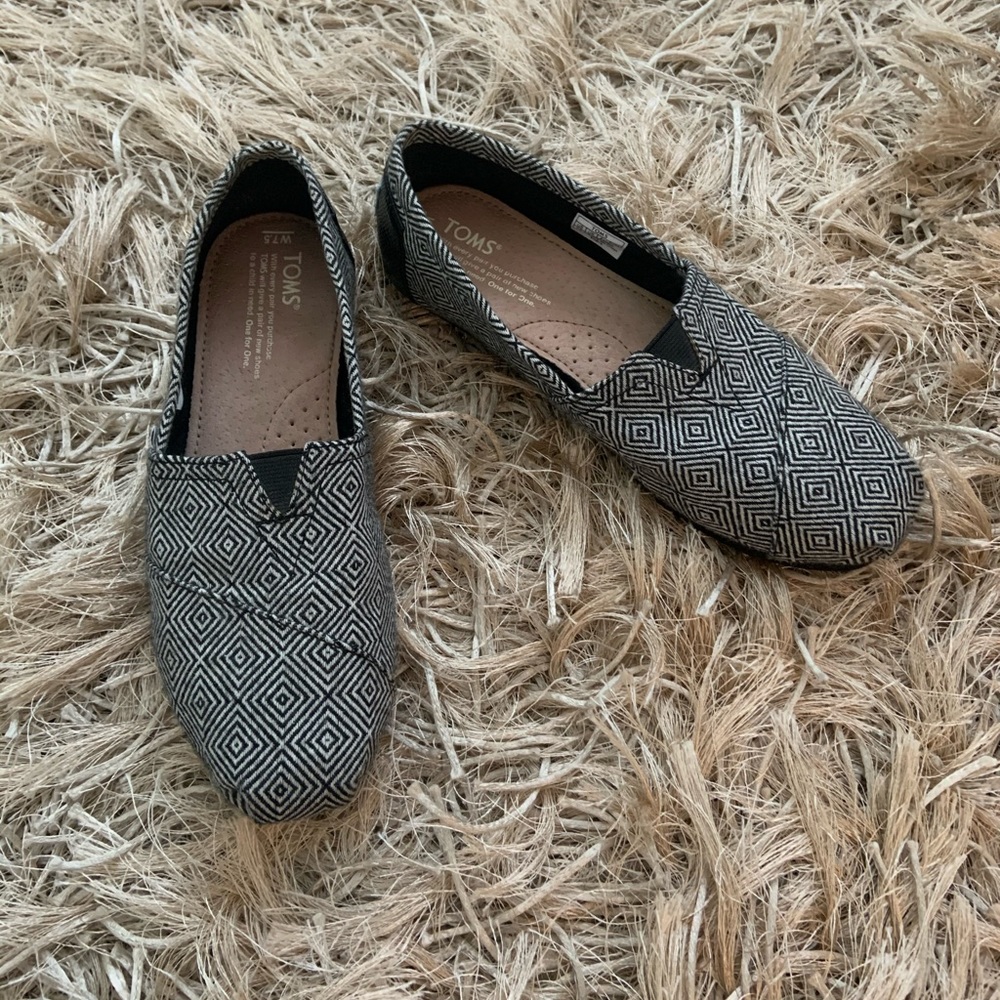 Tom’s Shoes